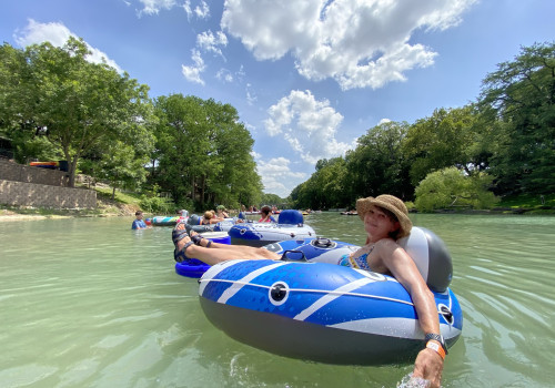 Tubing in Texas: What Type of Watercraft is Recommended?